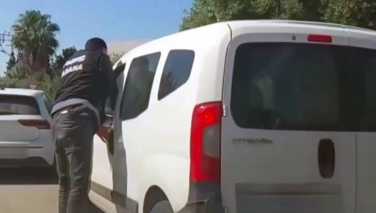 Adana’da Nefes Kesen Narkotik Operasyonu: Araçtan 9 Kilo Skunk Çıktı