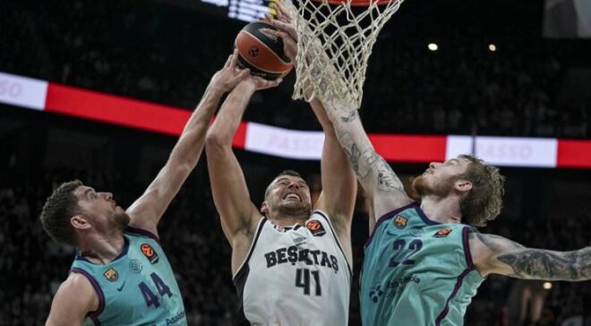Beşiktaş Sahasında Barcelona’ya Yenildi