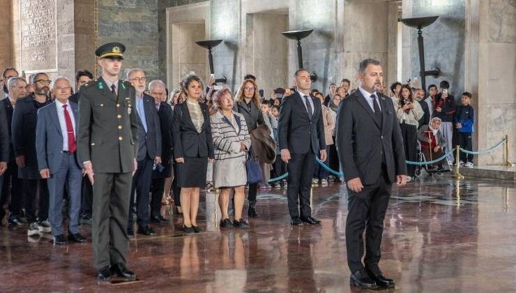 Hekimler, 1 Ekim Ulusal Muayenehane Hekimleri Günü vesilesiyle Anıtkabir’i Ziyaret Etti!