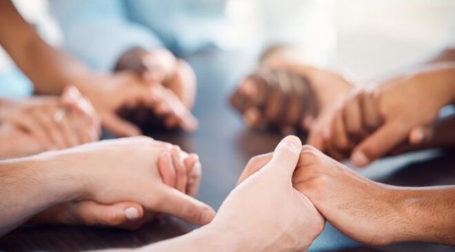 Kanser Rehabilitasyonu Nedir? Tedavi Sürecinde Eski Yaşama Dönüş Rehberi