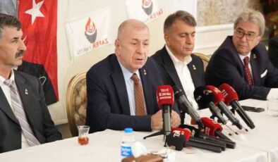 Özdağ’dan Sert Eleştiriler: “Cumhuriyet Tarihinin En Ağır Ekonomik Buhranını Yaşıyoruz”