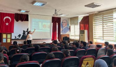 Seyhan İstiklal Anadolu Lisesi’nde Yapay Zekâ ve İklim Eylemi Eğitimi