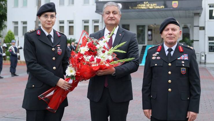 Vali Mustafa Yavuz’dan İl Jandarma Komutanlığına Ziyaret
