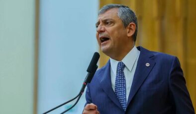 Yeni Parti Lideri Özgür Özel’den İzmir Çıkışı: “Kimsiniz Siz, İktidara Teslim Olanlar!”