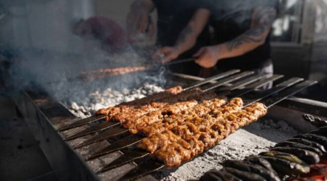 Lezzet Şöleninde Sağlıklı Adımlar: Festival Coşkusunu Gölgeletmeyin!