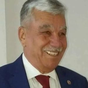 İSMAİL KÜÇÜKÖZEN